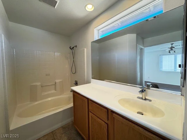 938 Cantabria Heights, Las Vegas, NV 89183