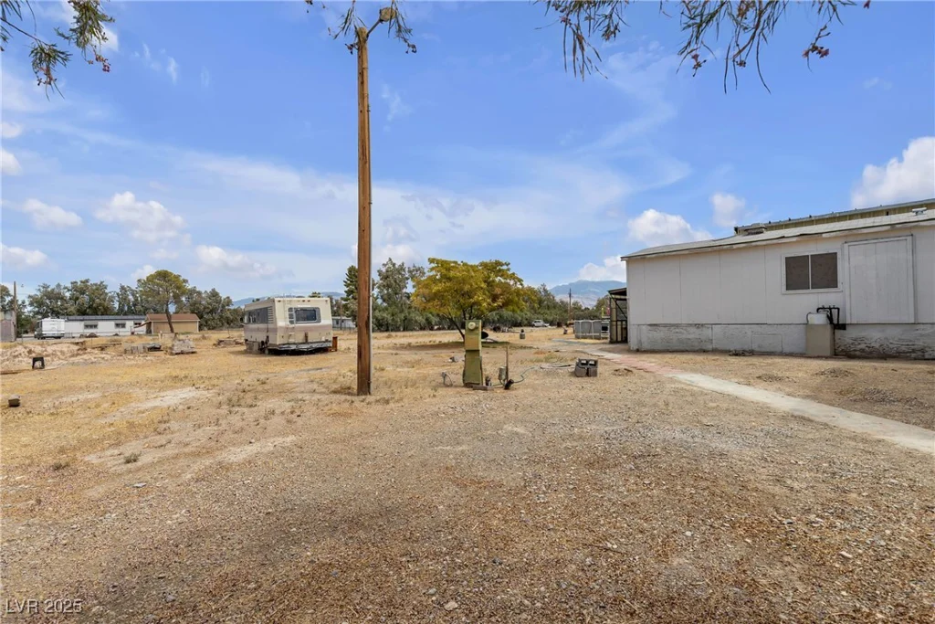 1160 Thousandaire, Pahrump, NV 89048