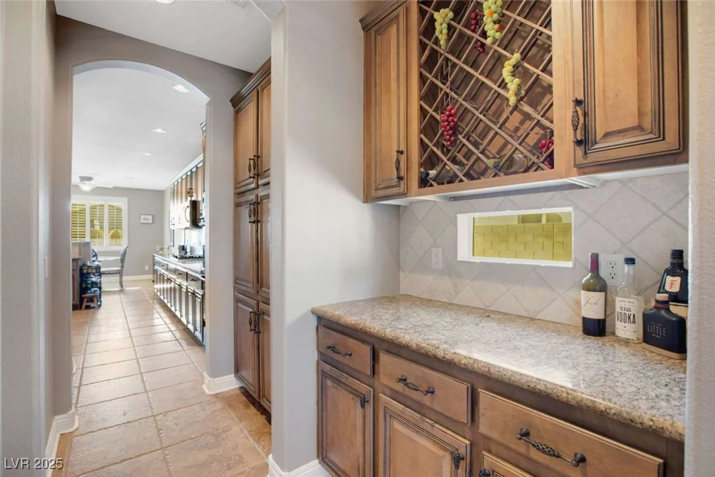 1137 Glistening Point, Henderson, NV 89015