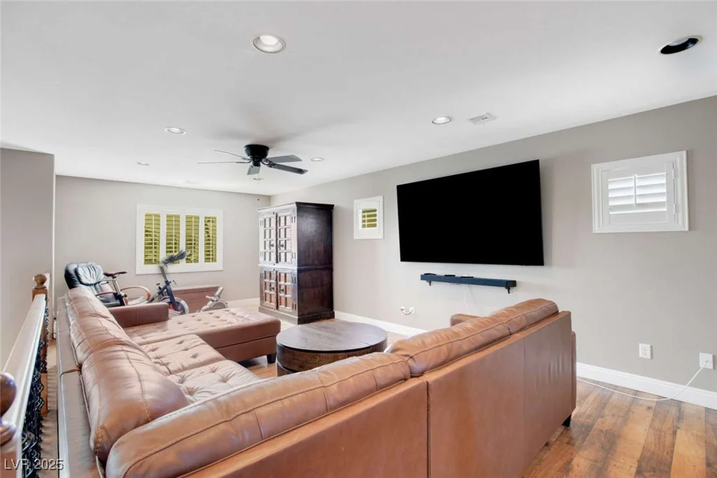 1137 Glistening Point, Henderson, NV 89015