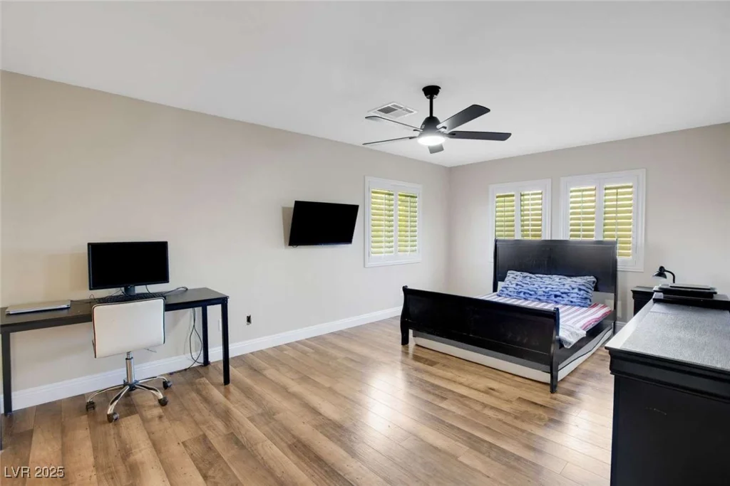 1137 Glistening Point, Henderson, NV 89015