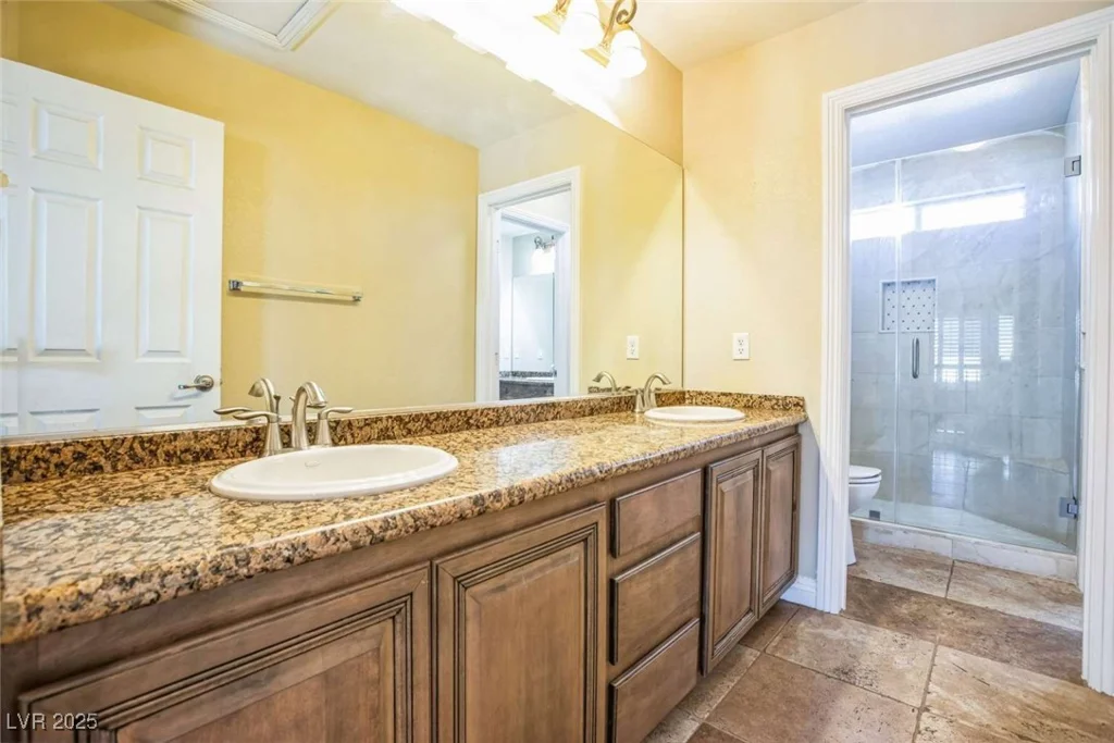 1137 Glistening Point, Henderson, NV 89015