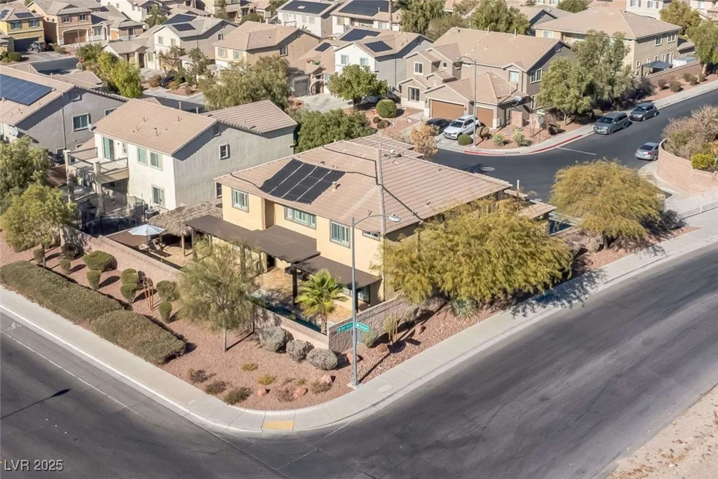 1137 Glistening Point, Henderson, NV 89015