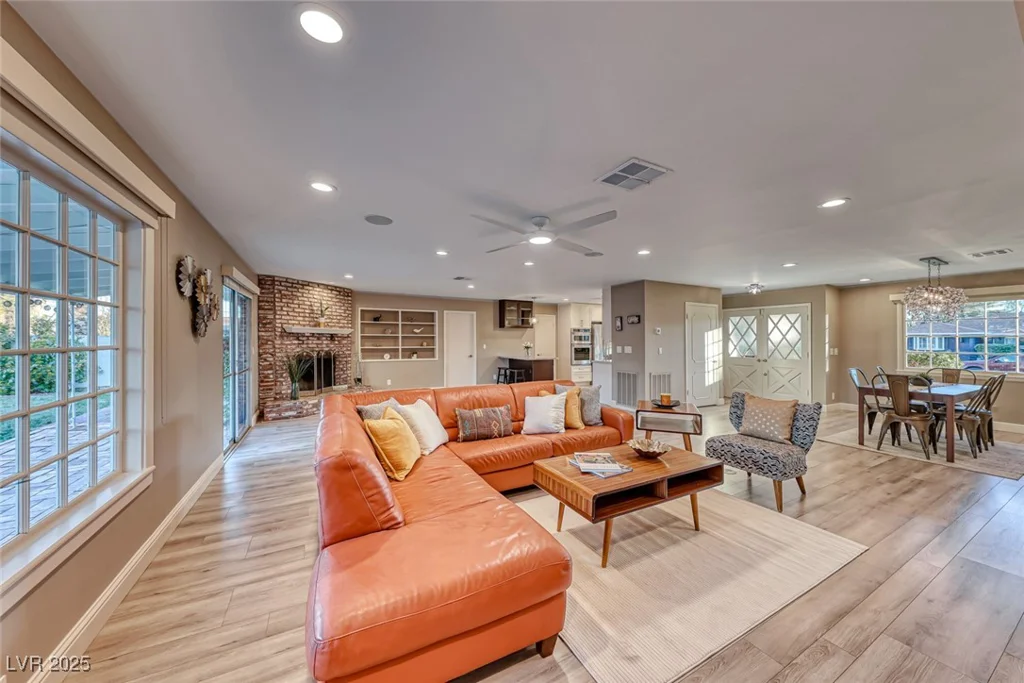2908 Bryant, Las Vegas, NV 89102