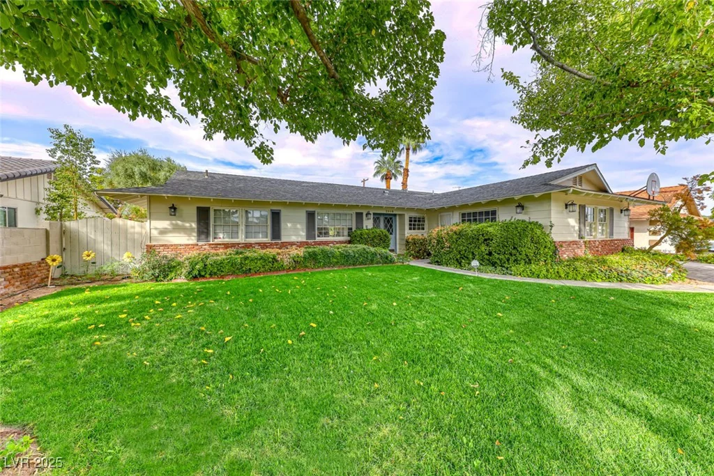 2908 Bryant, Las Vegas, NV 89102