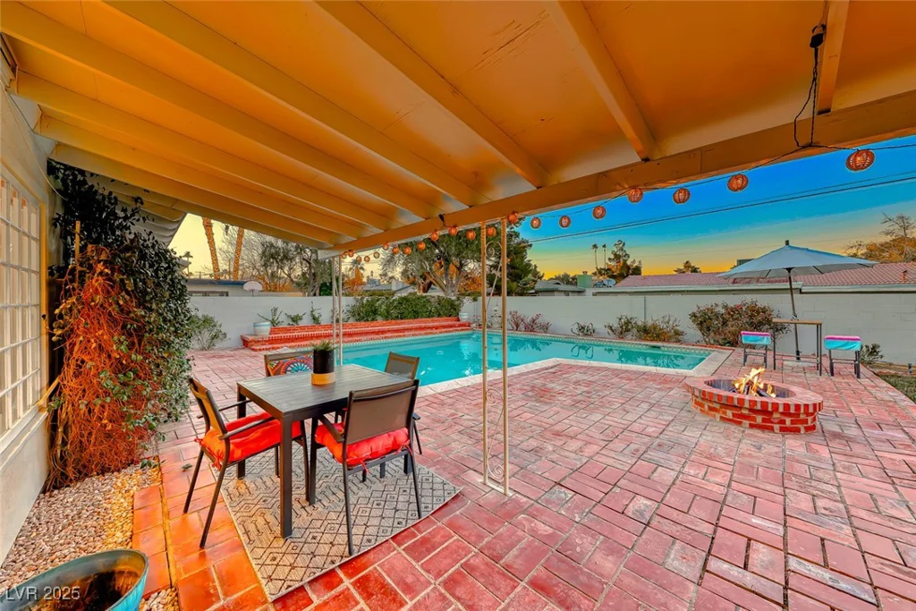 2908 Bryant, Las Vegas, NV 89102