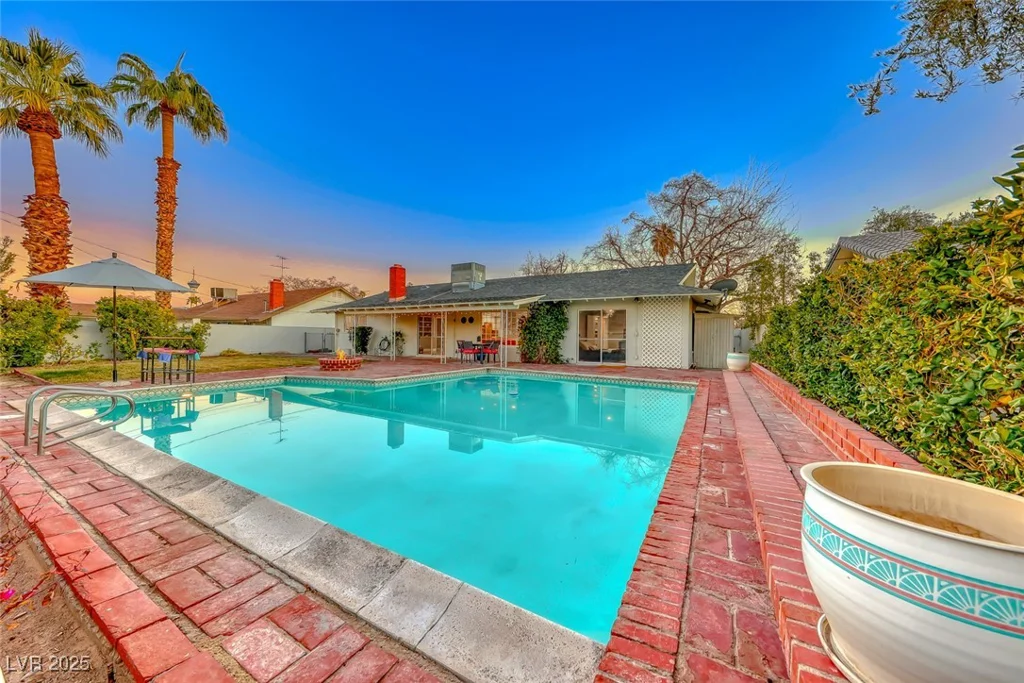 2908 Bryant, Las Vegas, NV 89102