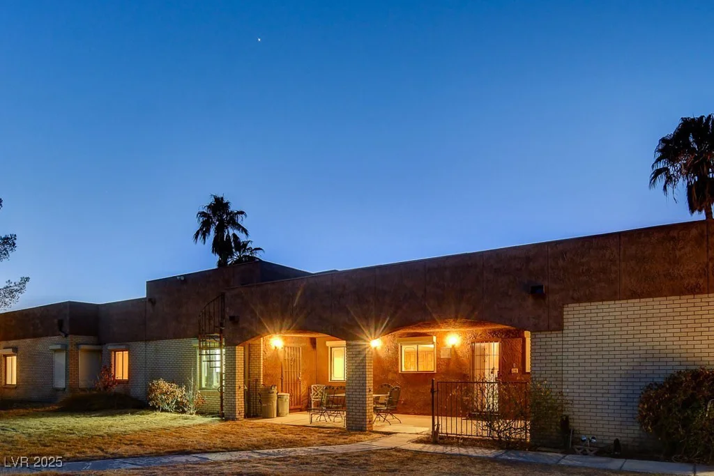 3070 Mann, Las Vegas, NV 89146