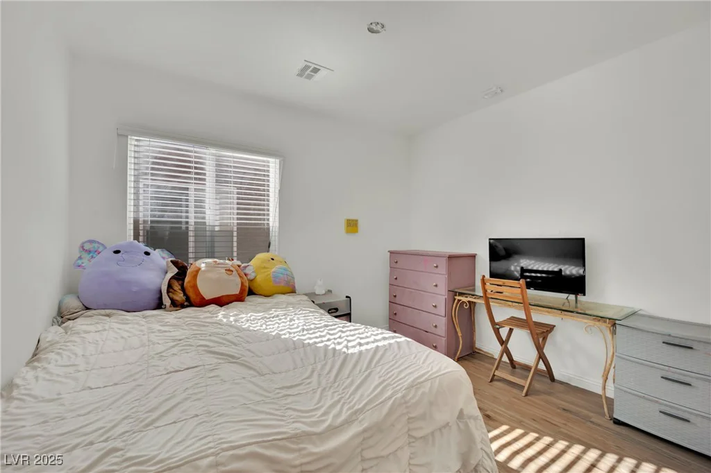 4151 San Cuervo, Las Vegas, NV 89115