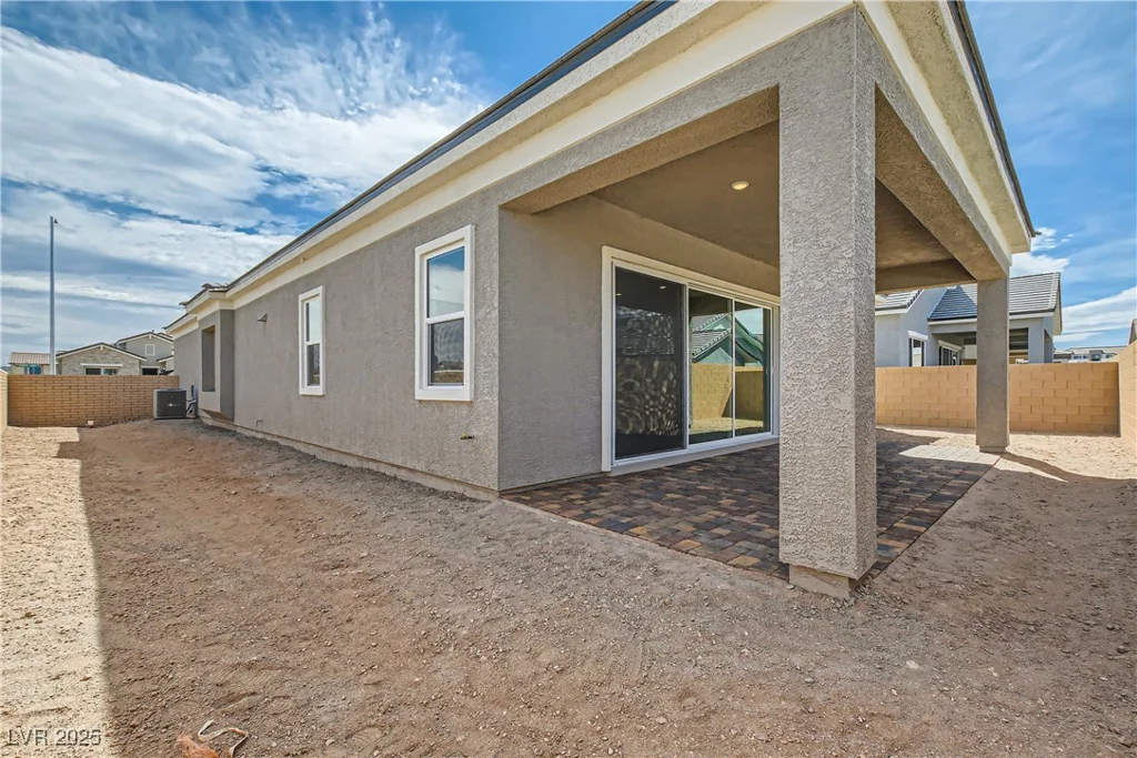 869 Bittern Lake, Henderson, NV 89011