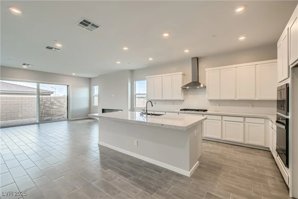 869 Bittern Lake, Henderson, NV 89011