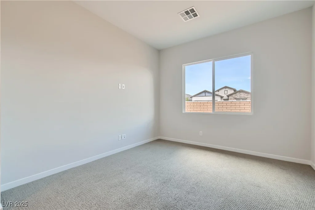 869 Bittern Lake, Henderson, NV 89011