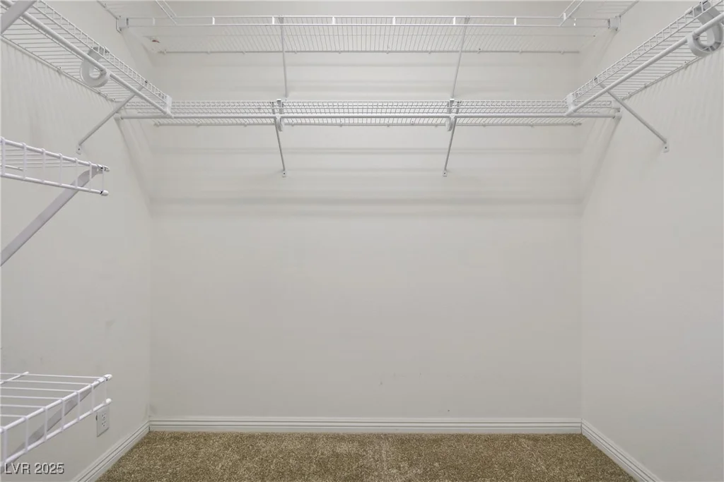 10247 Santo Nina, Las Vegas, NV 89135