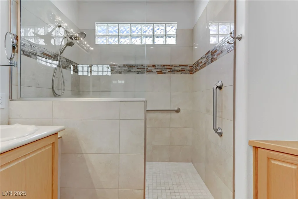 10247 Santo Nina, Las Vegas, NV 89135