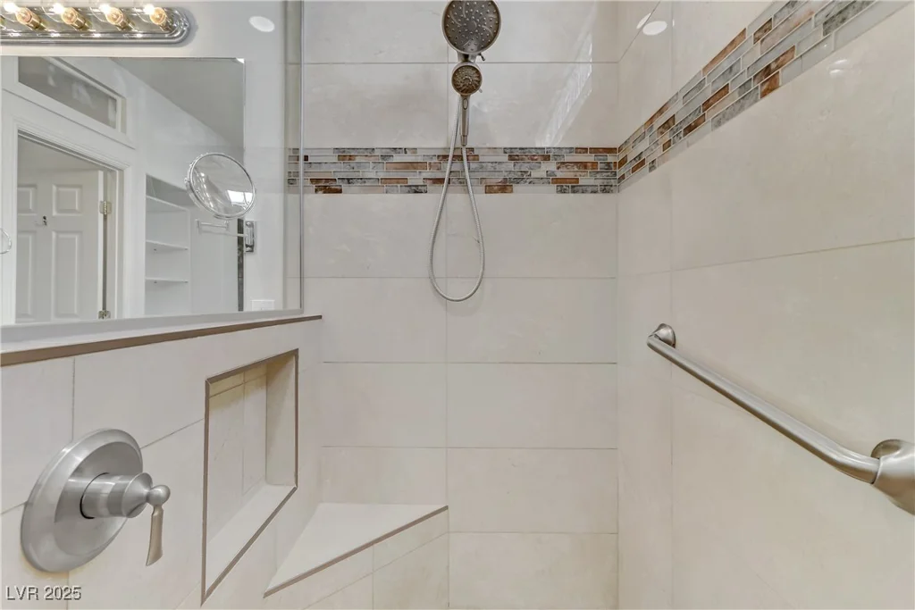 10247 Santo Nina, Las Vegas, NV 89135