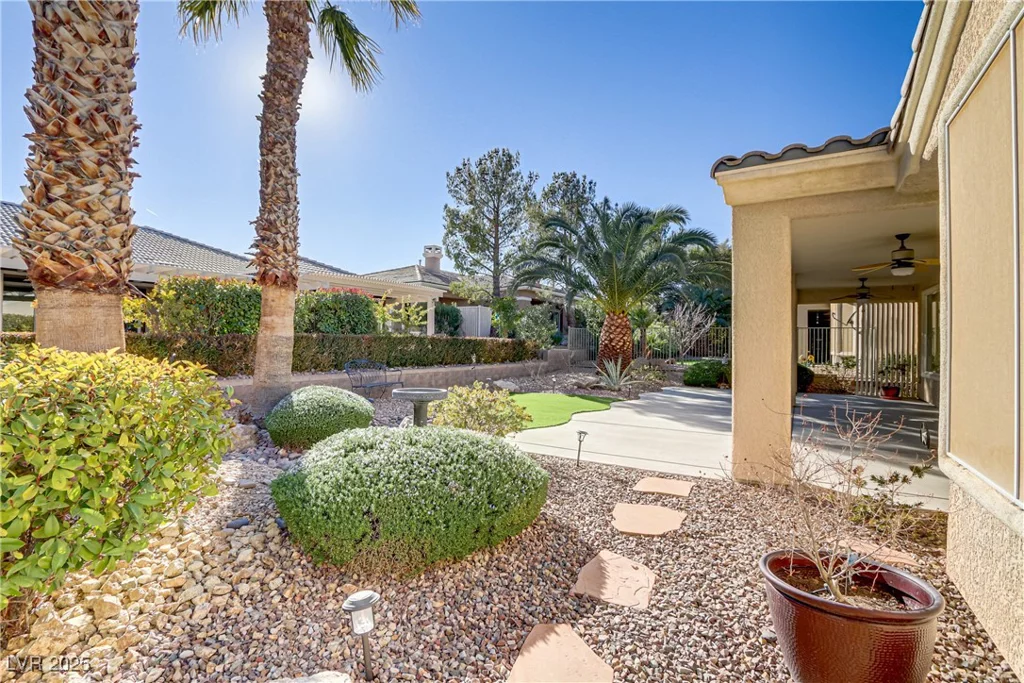 10247 Santo Nina, Las Vegas, NV 89135