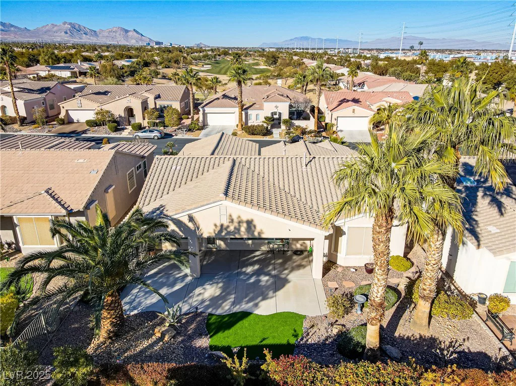10247 Santo Nina, Las Vegas, NV 89135