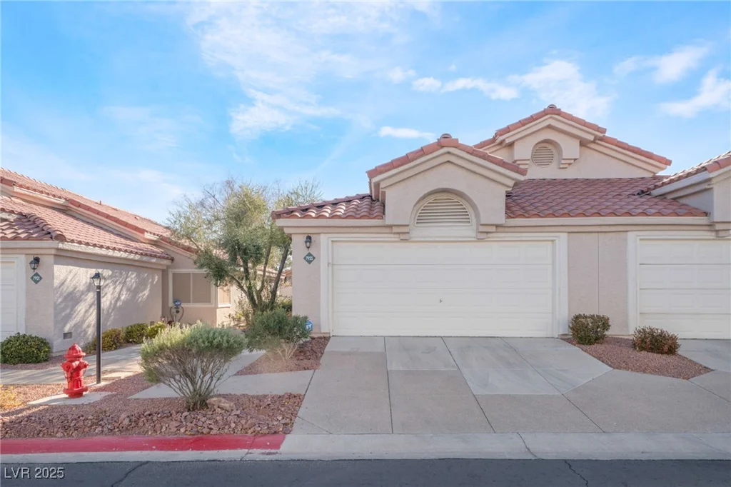 7925 Settlers Ridge, Las Vegas, NV 89145