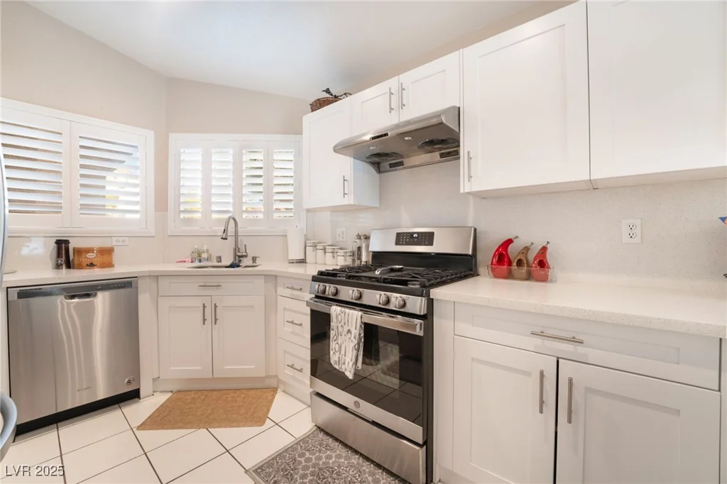 7925 Settlers Ridge, Las Vegas, NV 89145