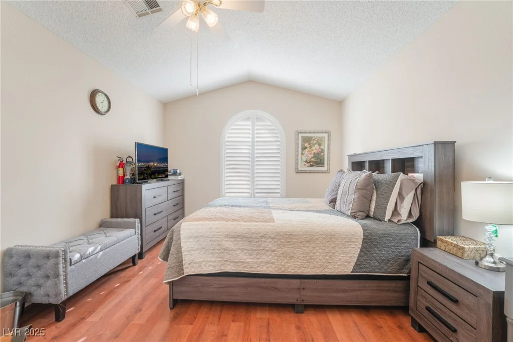 7925 Settlers Ridge, Las Vegas, NV 89145