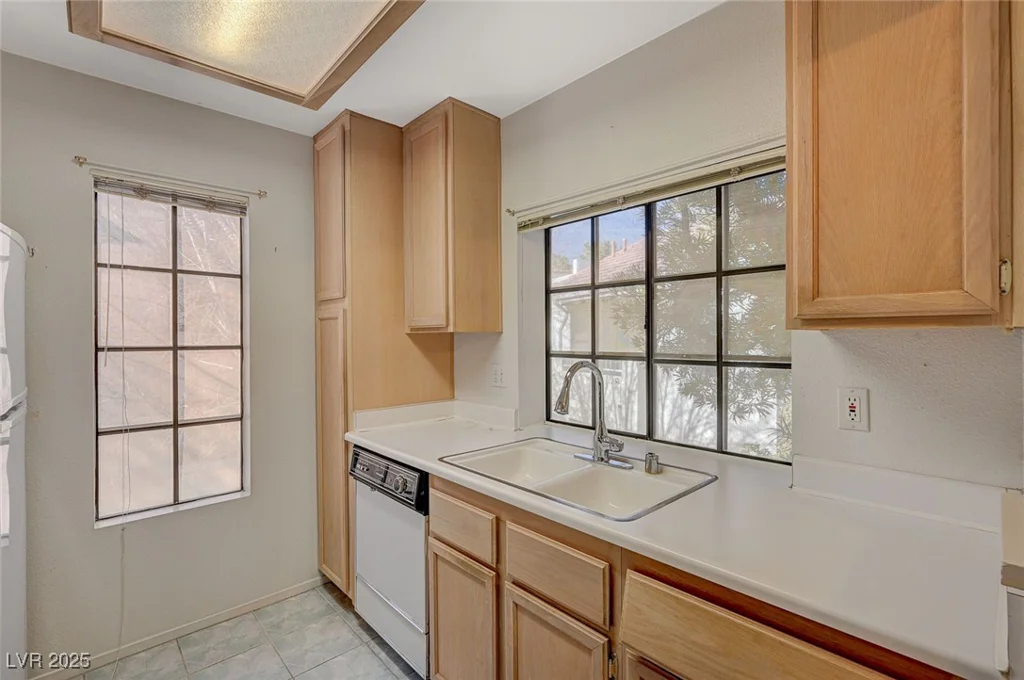 4805 Torrey Pines, Las Vegas, NV 89103