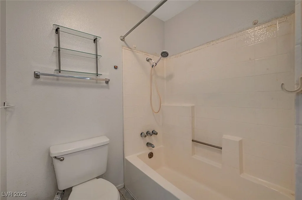 4805 Torrey Pines, Las Vegas, NV 89103
