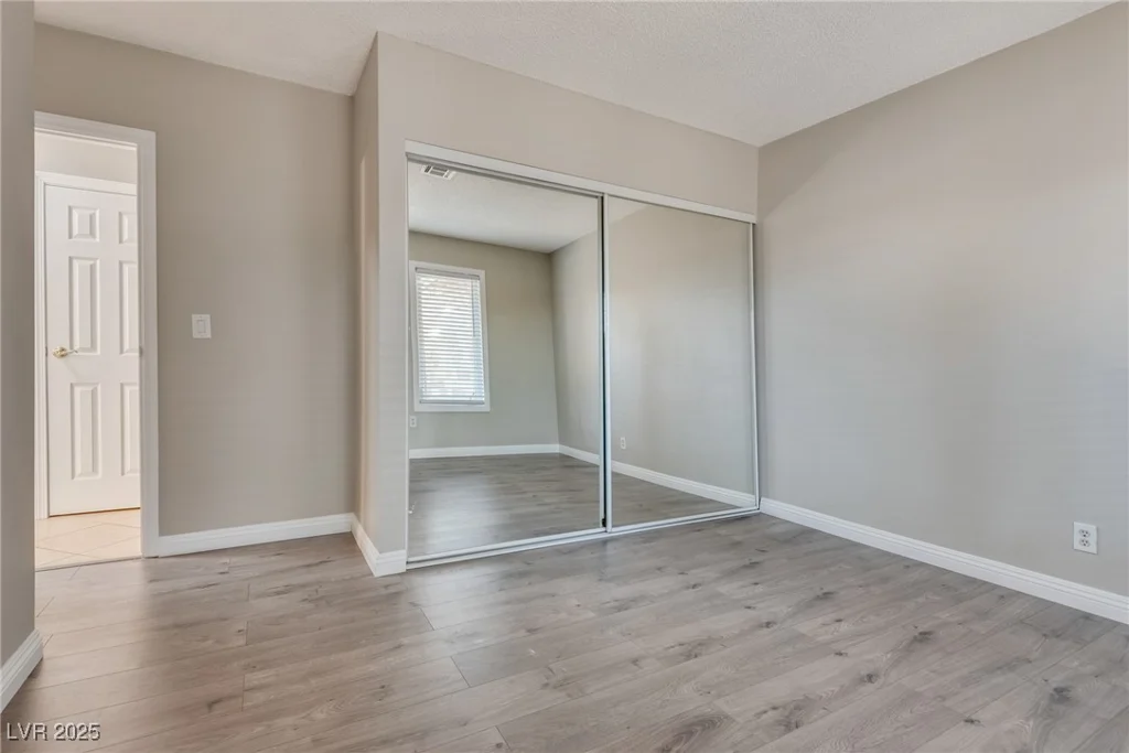 6725 Carrera, Las Vegas, NV 89103