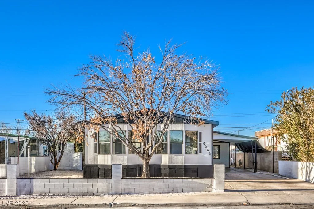 6048 Great Smoky, Las Vegas, NV 89156