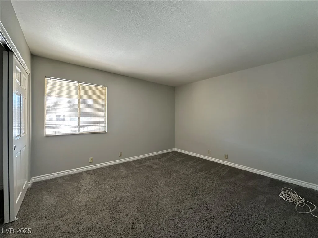 5181 River Glen, Las Vegas, NV 89103