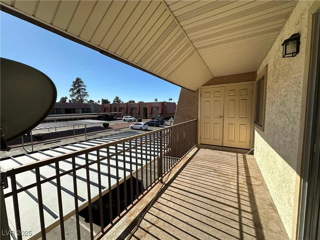 5181 River Glen, Las Vegas, NV 89103