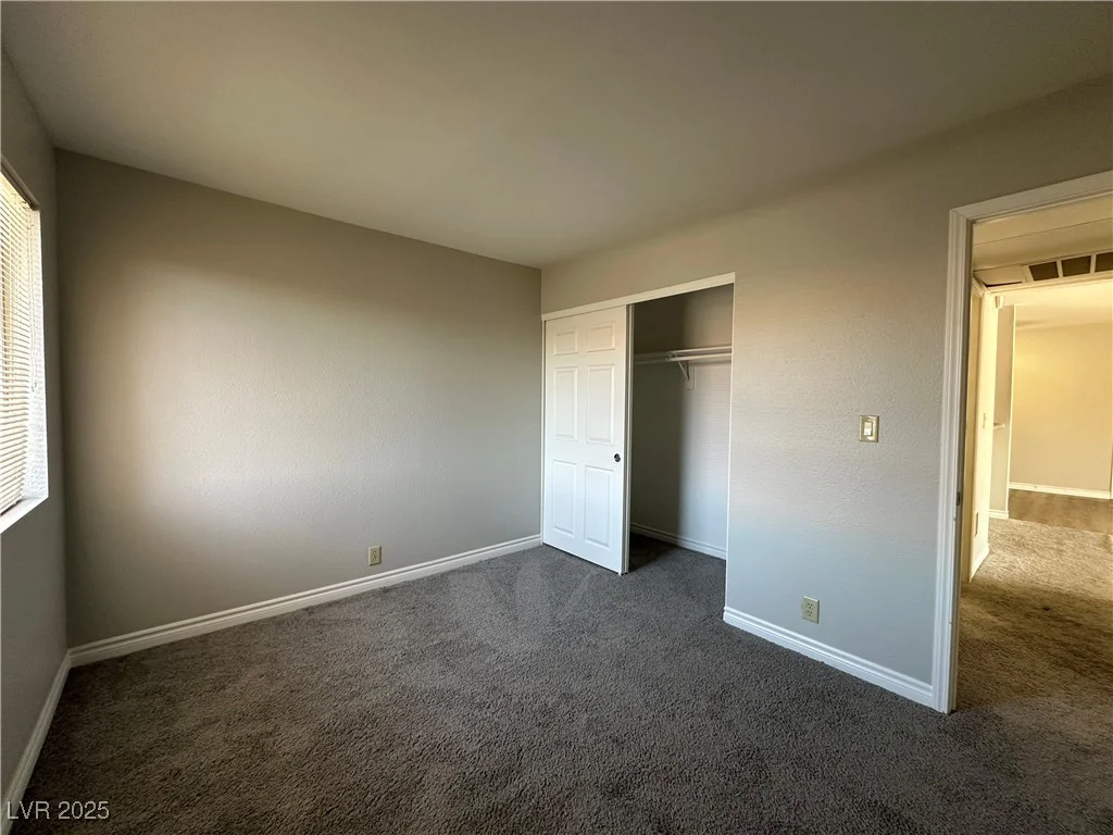 5181 River Glen, Las Vegas, NV 89103