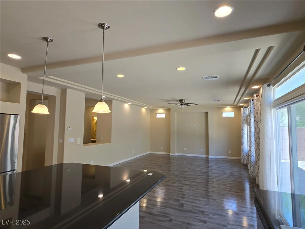 6538 Creekside Cellars, Las Vegas, NV 89139