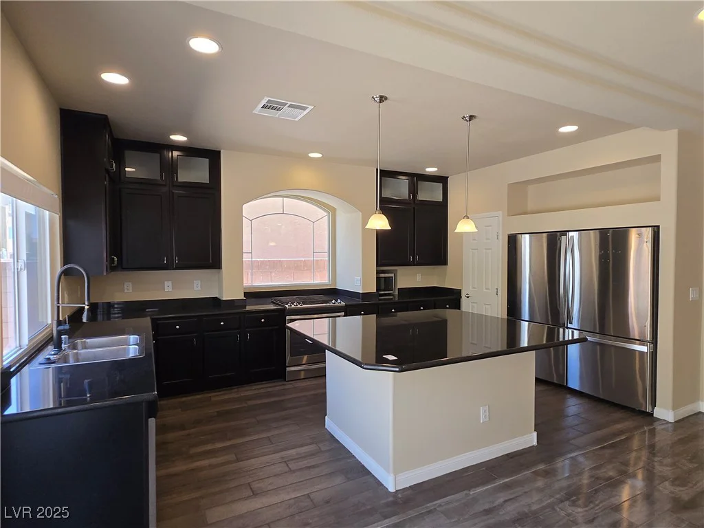 6538 Creekside Cellars, Las Vegas, NV 89139