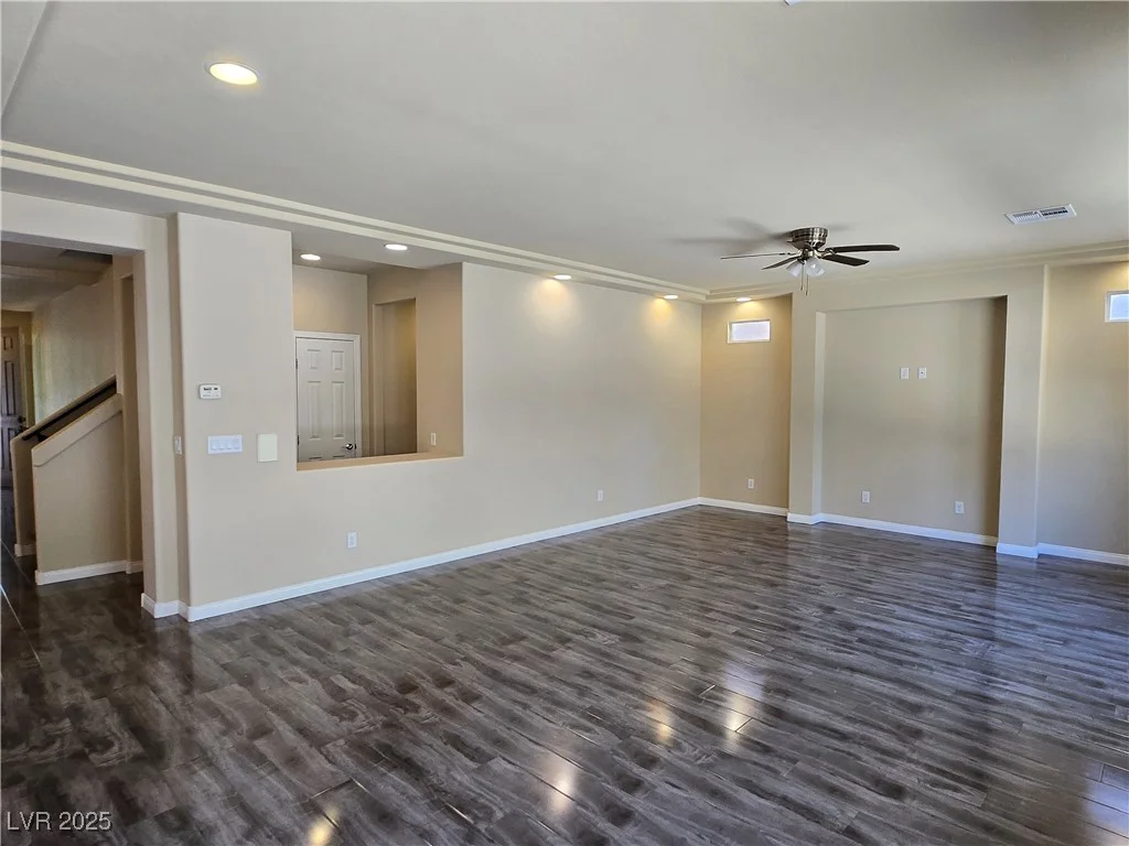 6538 Creekside Cellars, Las Vegas, NV 89139