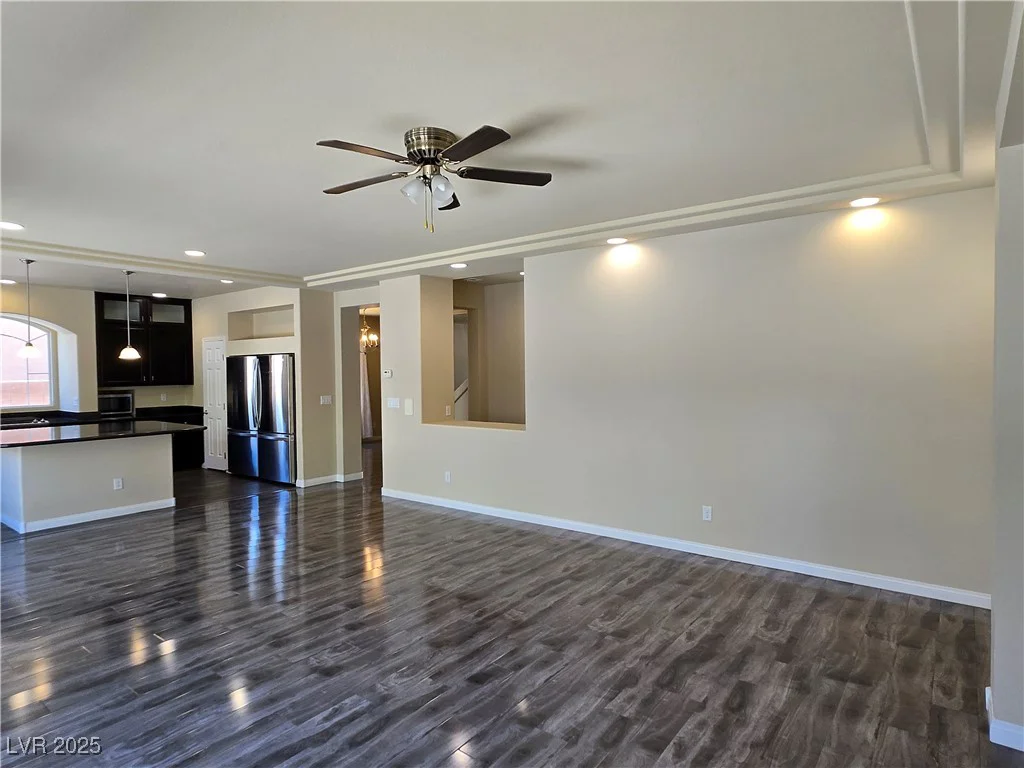 6538 Creekside Cellars, Las Vegas, NV 89139