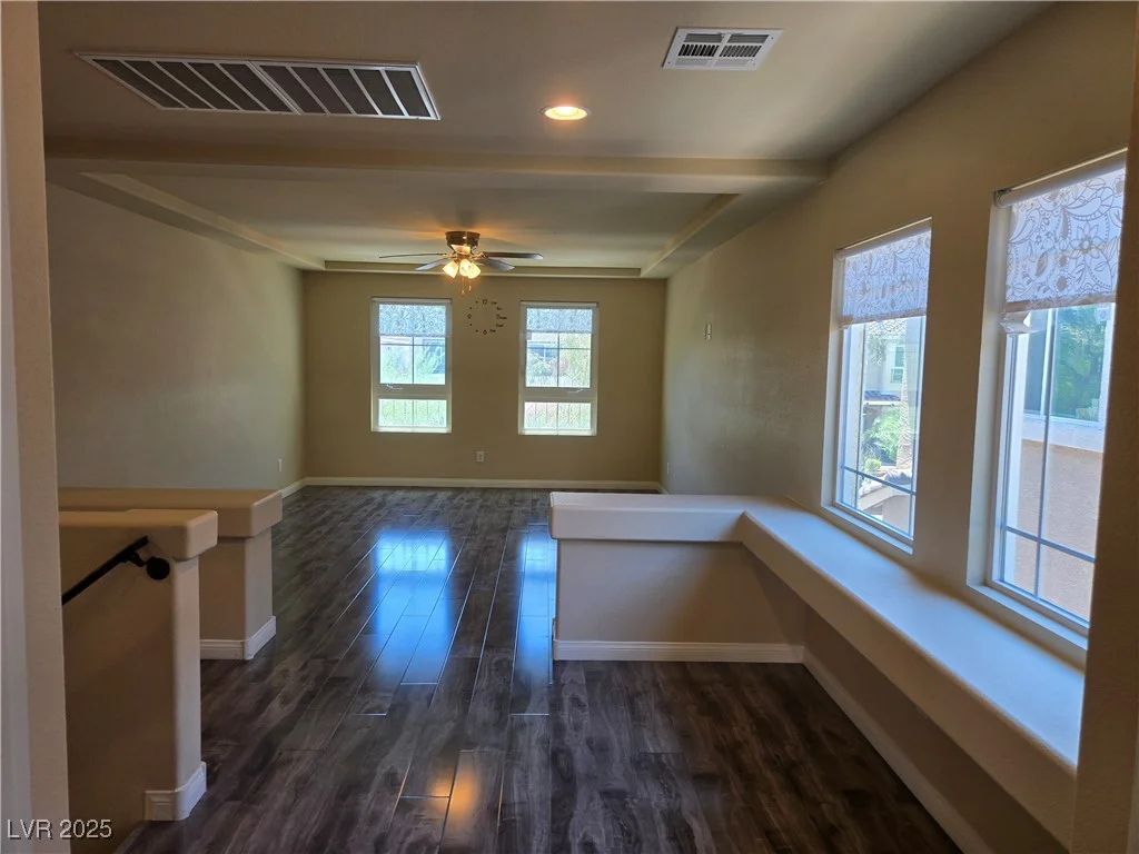 6538 Creekside Cellars, Las Vegas, NV 89139