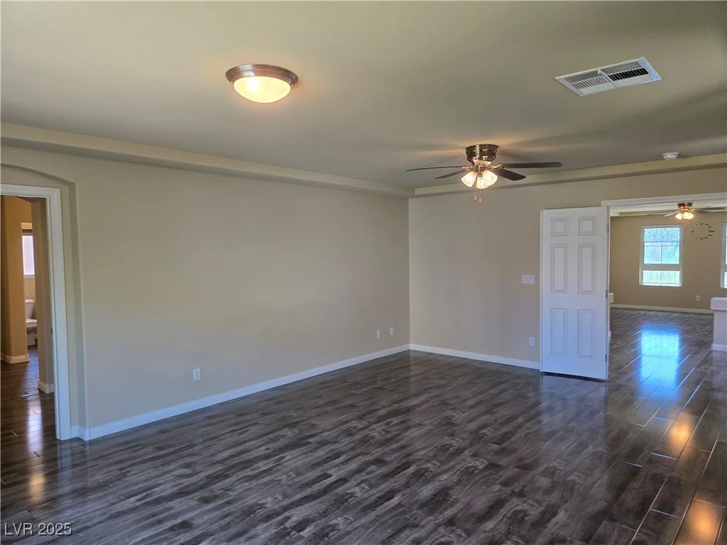 6538 Creekside Cellars, Las Vegas, NV 89139