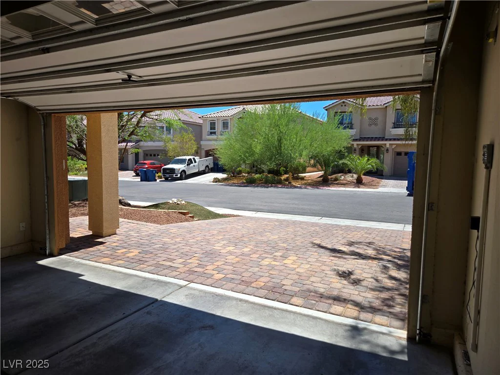 6538 Creekside Cellars, Las Vegas, NV 89139