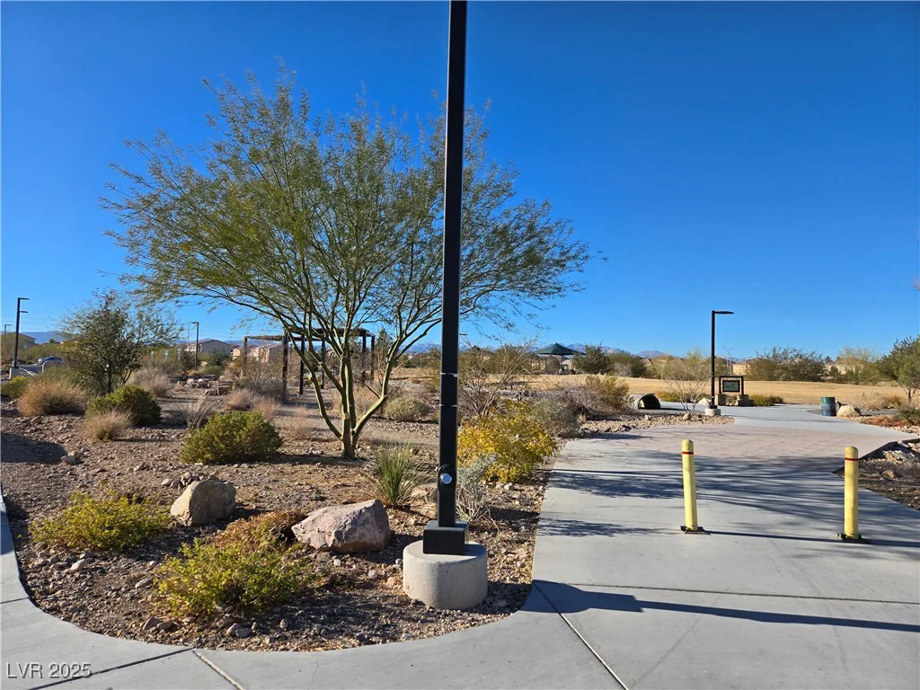 6538 Creekside Cellars, Las Vegas, NV 89139