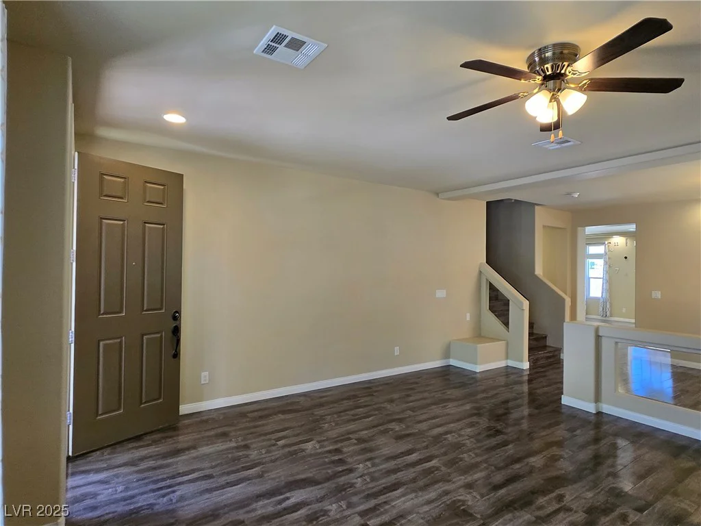6538 Creekside Cellars, Las Vegas, NV 89139