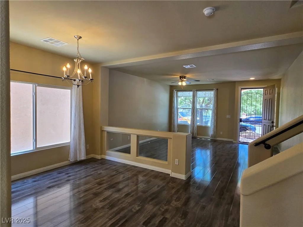 6538 Creekside Cellars, Las Vegas, NV 89139