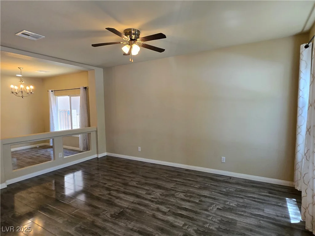 6538 Creekside Cellars, Las Vegas, NV 89139