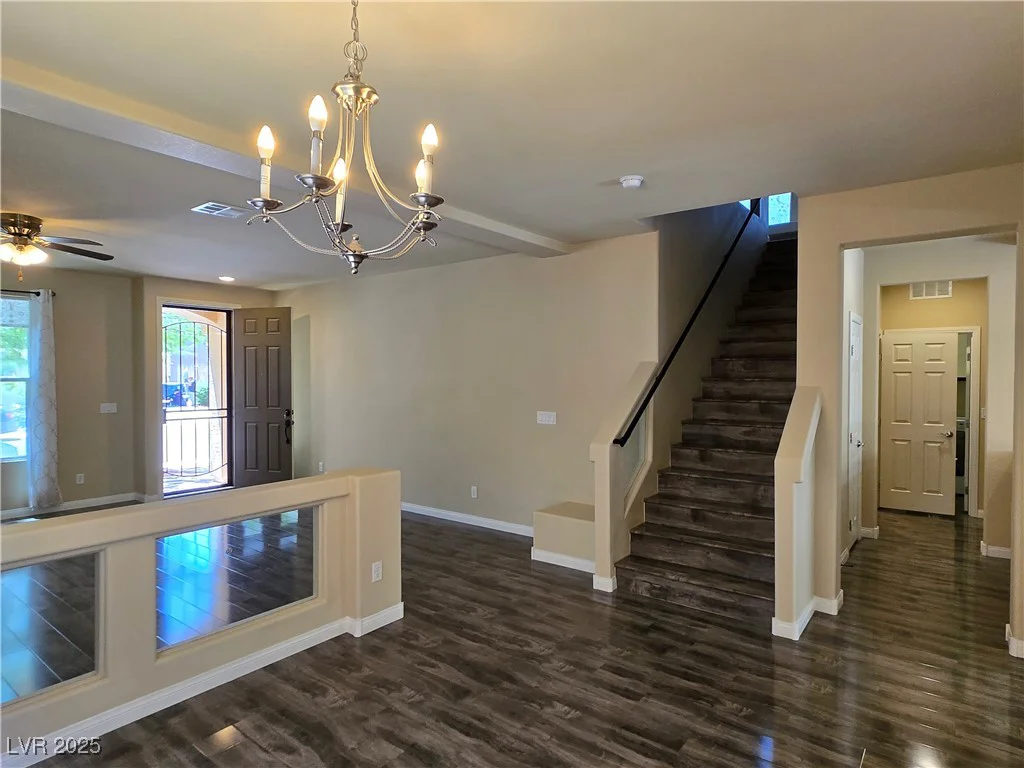 6538 Creekside Cellars, Las Vegas, NV 89139