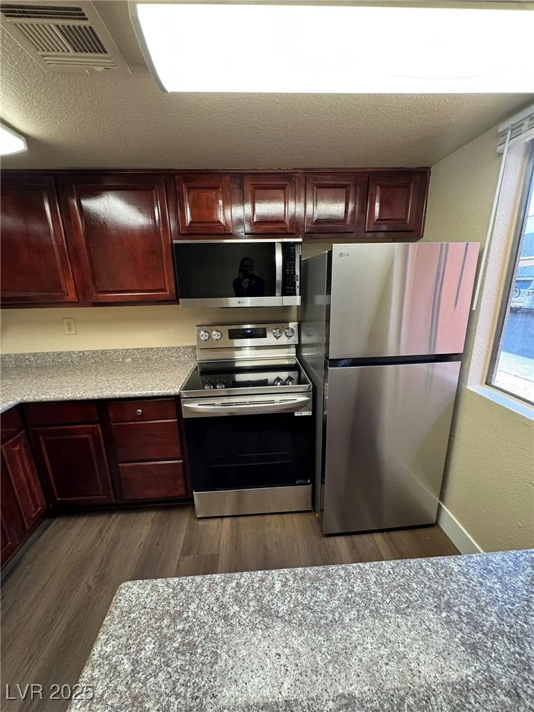 4965 Indian River, Las Vegas, NV 89103