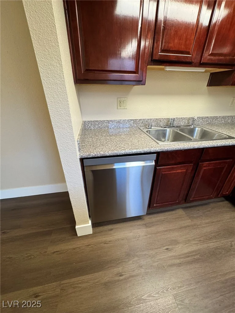 4965 Indian River, Las Vegas, NV 89103