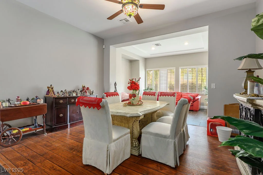 9644 Padre Peak, Las Vegas, NV 89178