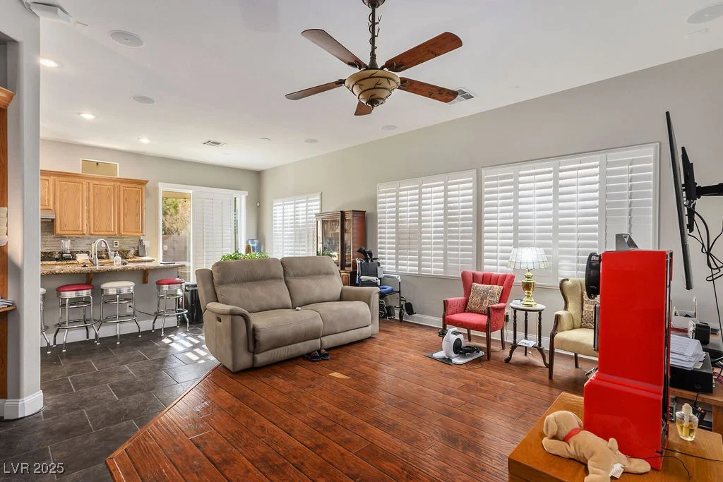 9644 Padre Peak, Las Vegas, NV 89178