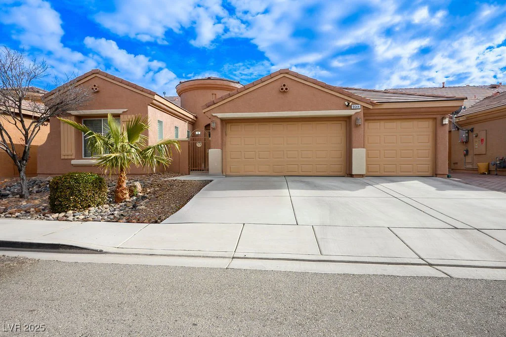 9644 Padre Peak, Las Vegas, NV 89178