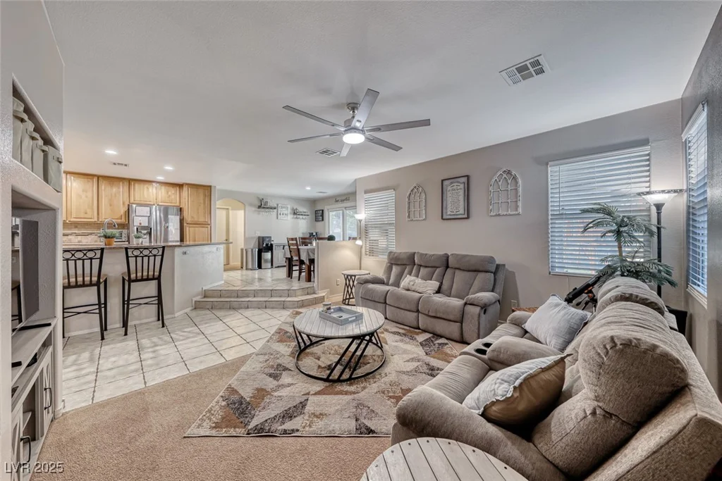 8125 Caramel Gorge, Las Vegas, NV 89143