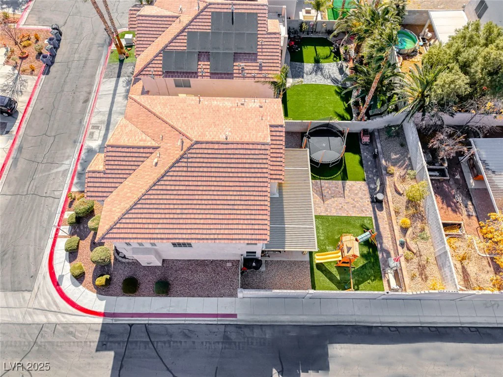 8125 Caramel Gorge, Las Vegas, NV 89143